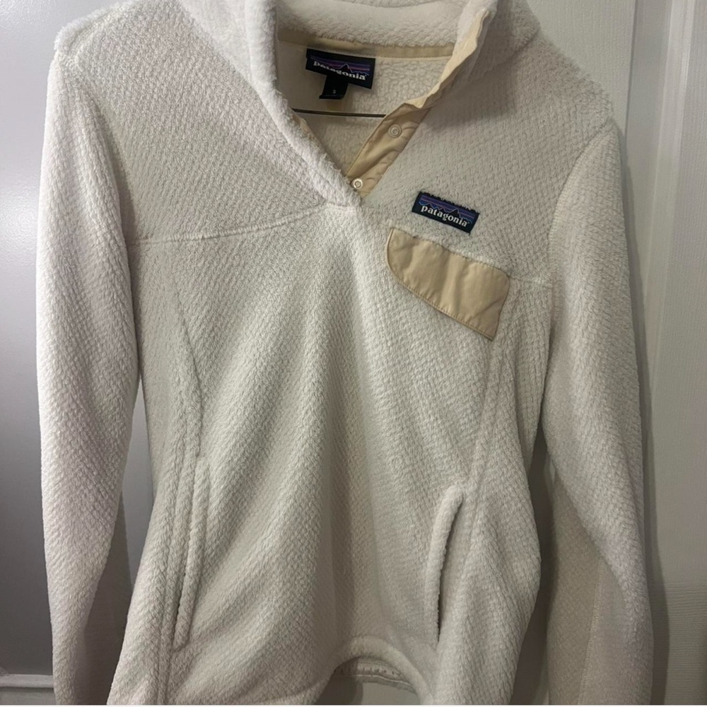 Patagonia Off-White Fleece Pullover